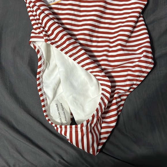 Kona Sol. Stripped. Strapless. One Piece Bathing Suit. Size Medium(8-10). NWT. - Picture 5 of 5